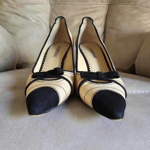 Via Spiga Beige canvas Black Suede Bow Accent Y2K Pointed Toe Heels Shoes sz 10 - Picture 2 of 11